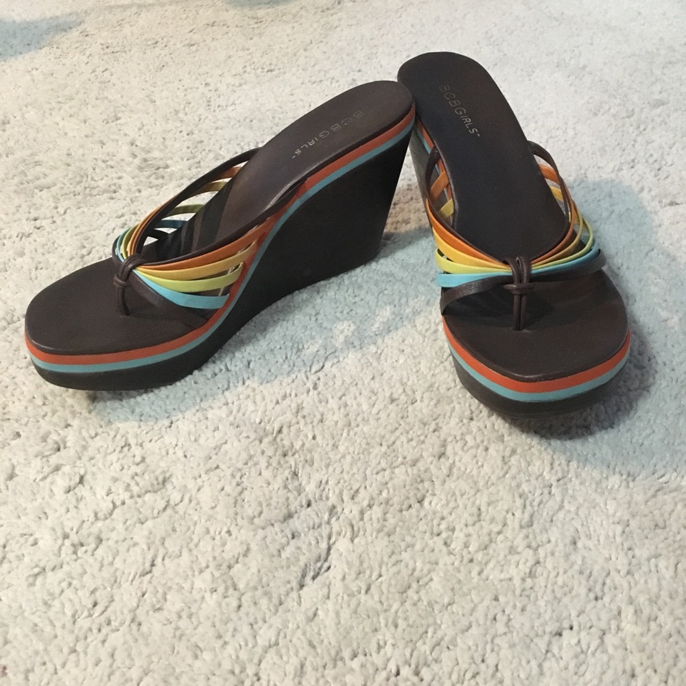 BCBGirls Sz 7 Wood Wedges